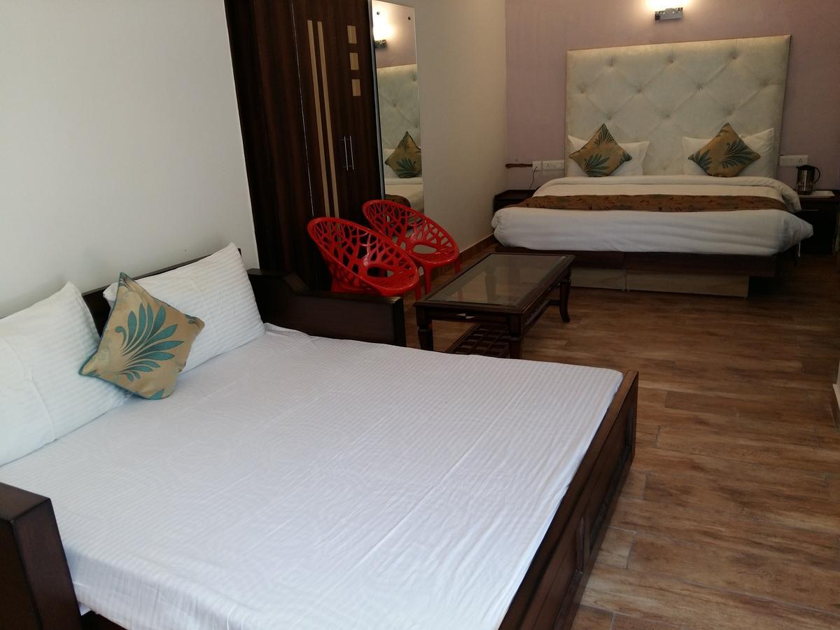 Kasauli Continental Resort מראה חיצוני תמונה
