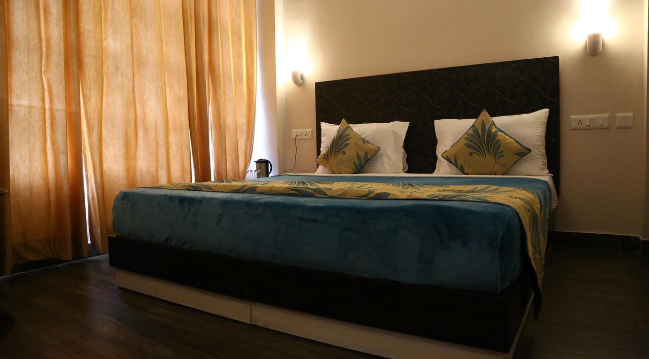Kasauli Continental Resort מראה חיצוני תמונה