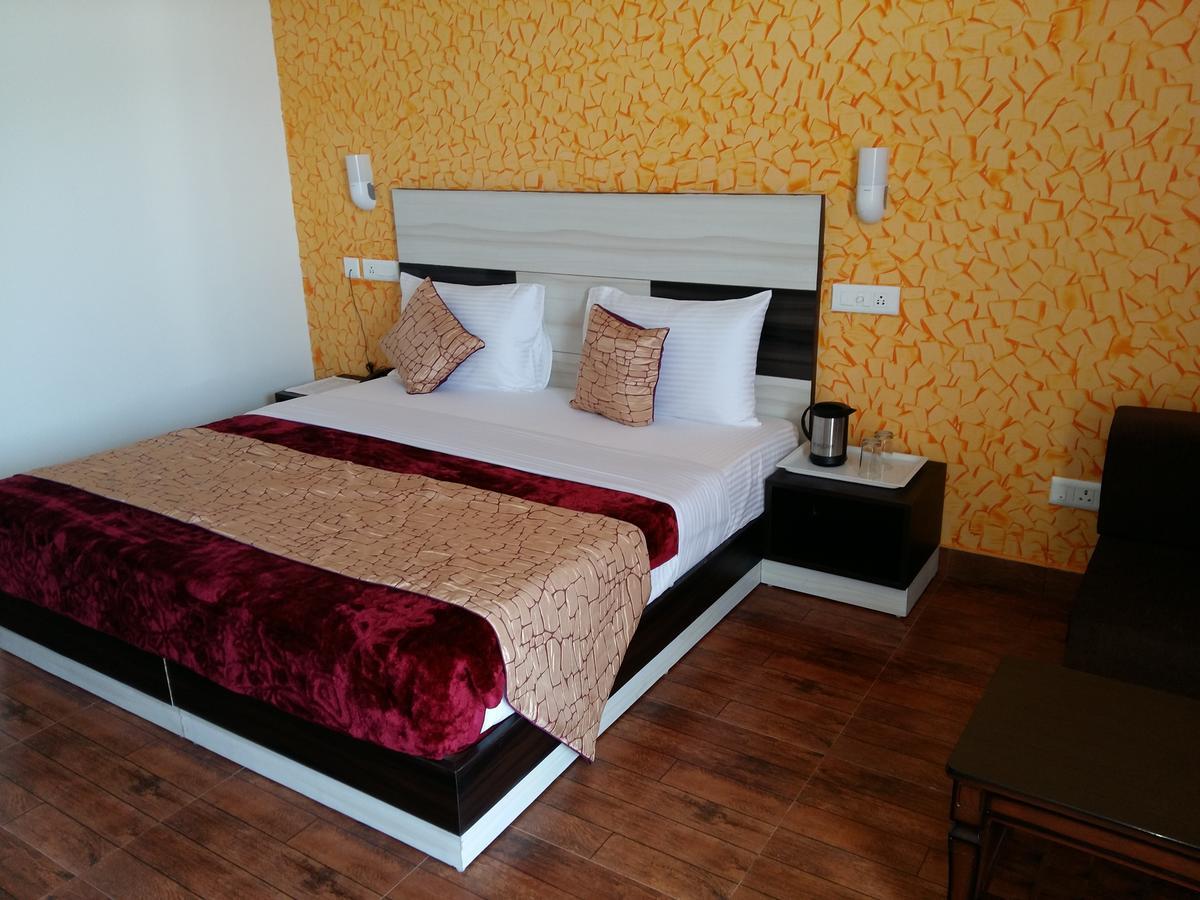 Kasauli Continental Resort מראה חיצוני תמונה