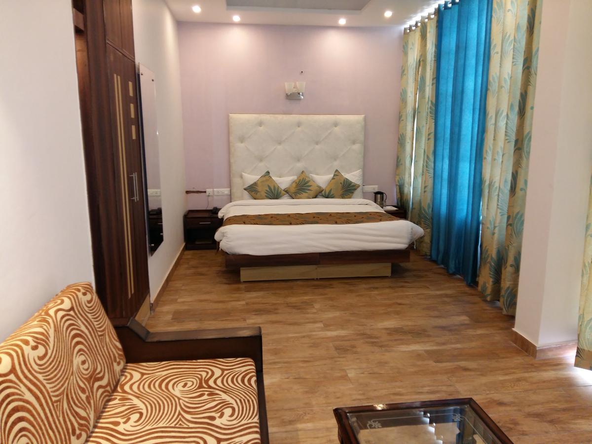 Kasauli Continental Resort מראה חיצוני תמונה