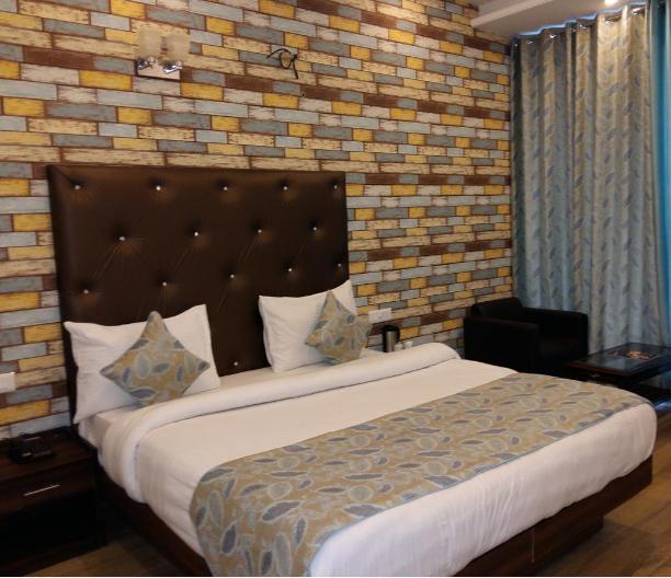 Kasauli Continental Resort מראה חיצוני תמונה